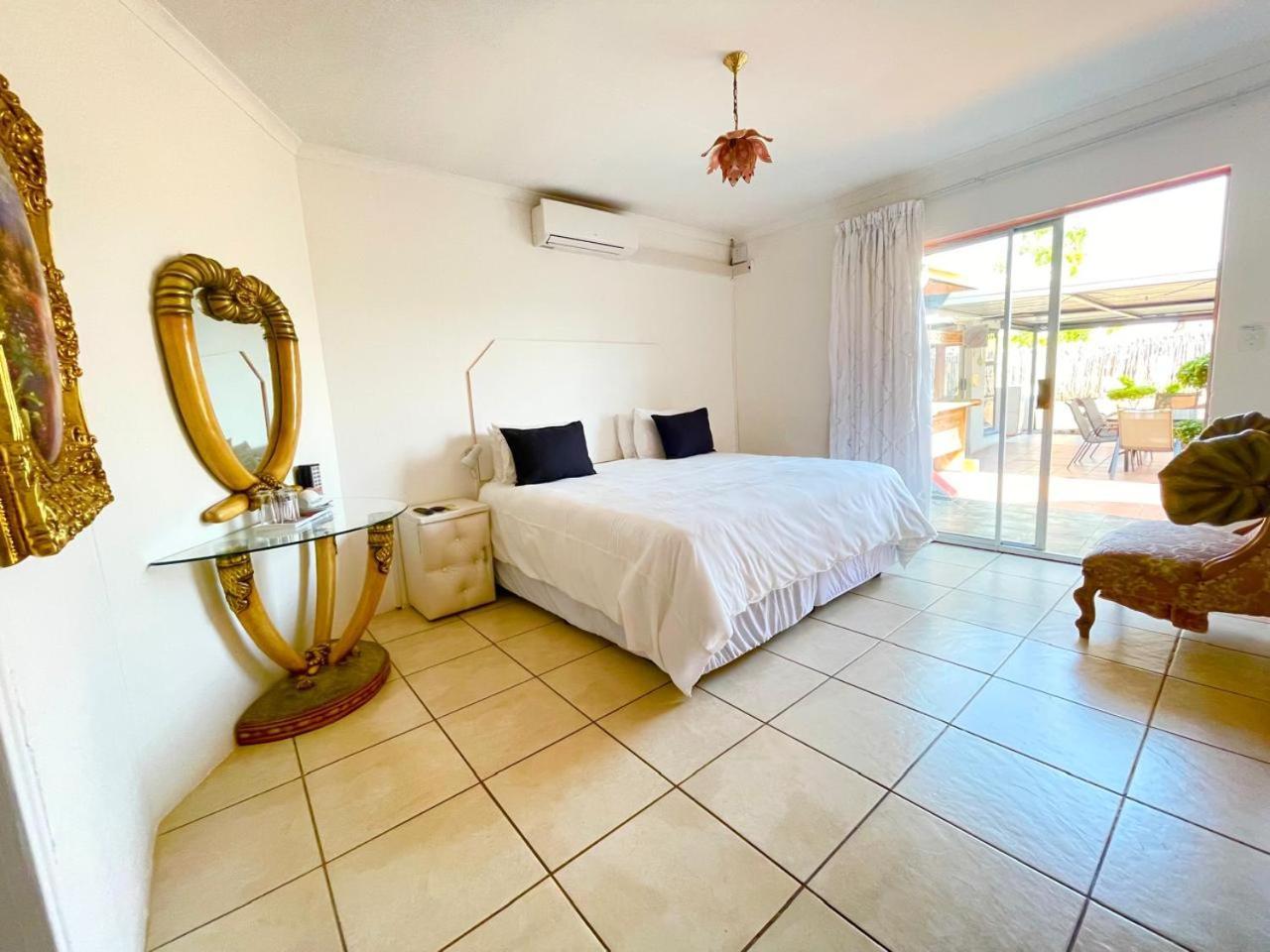 Joezebel Guesthouse Mogwase Luaran gambar