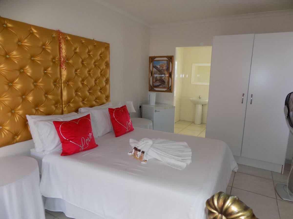 Joezebel Guesthouse Mogwase Luaran gambar